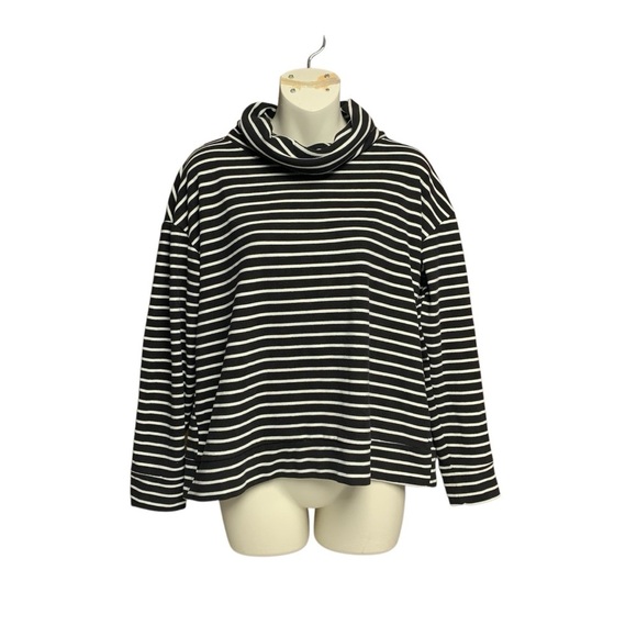 Time & Tru size small Black and White Striped Turtleneck Sweater heavyweight - Picture 1 of 7